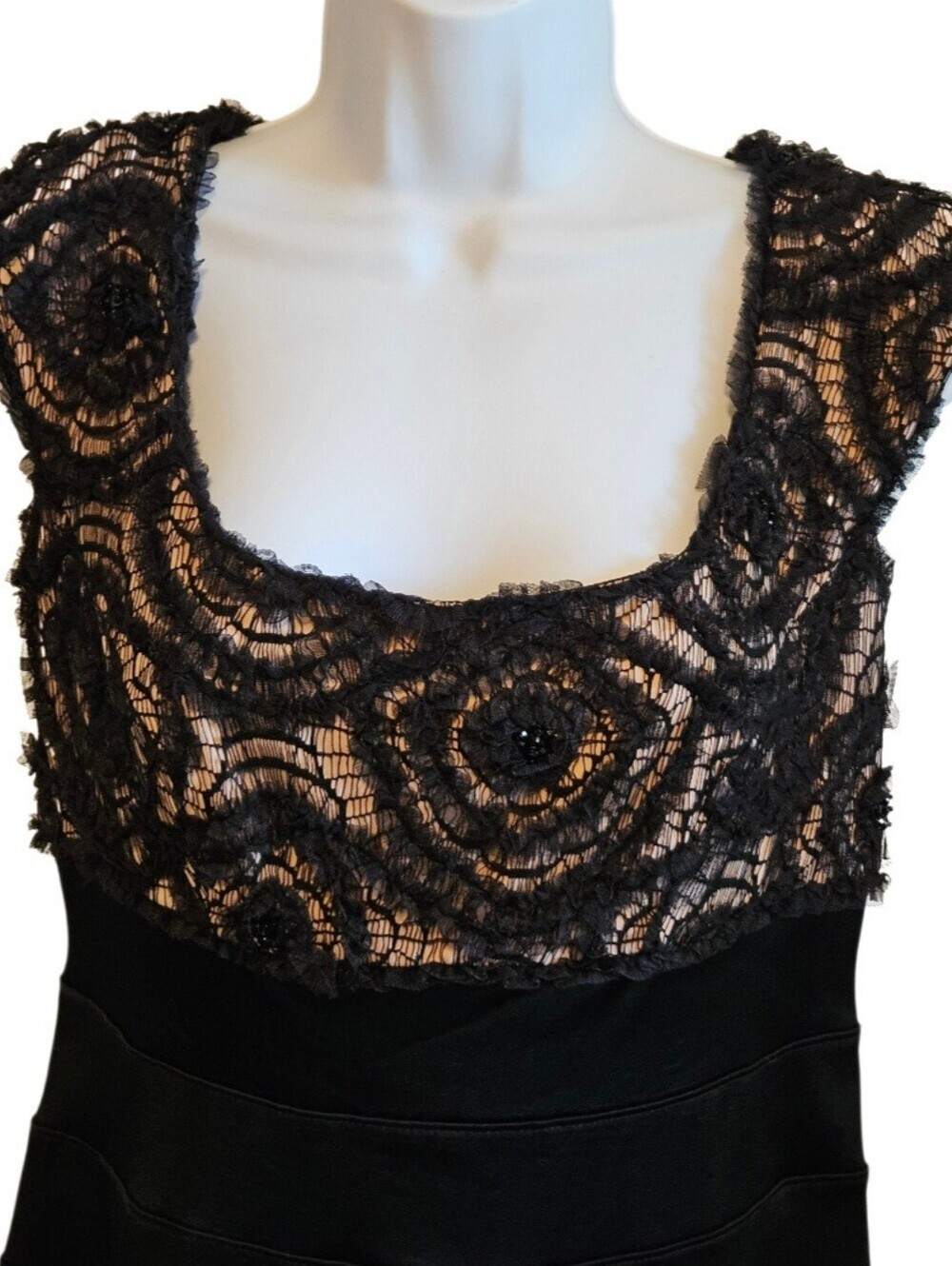 0078 Tadashi Shoji Black Lace Sheath Dress Size 6 Elegant Cocktail Formal Beaded - Picture 2 of 12